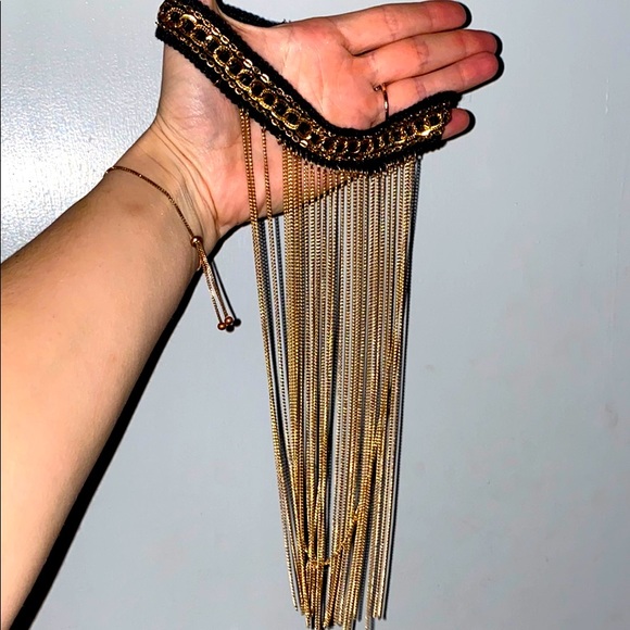 Choker - Picture 1 of 6